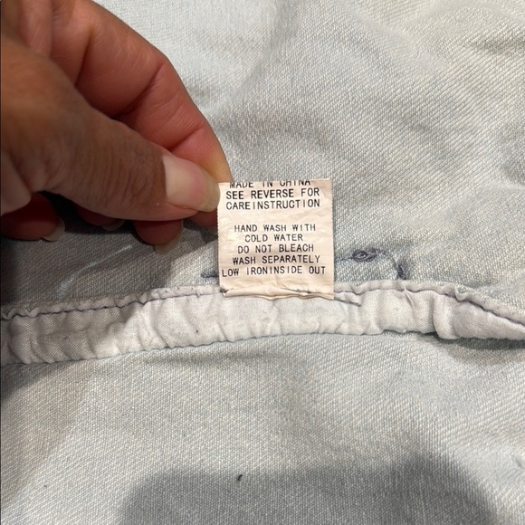 HOT & DELICIOUS Size L Distressed Light Blue Denim Jacket - Picture 15 of 15